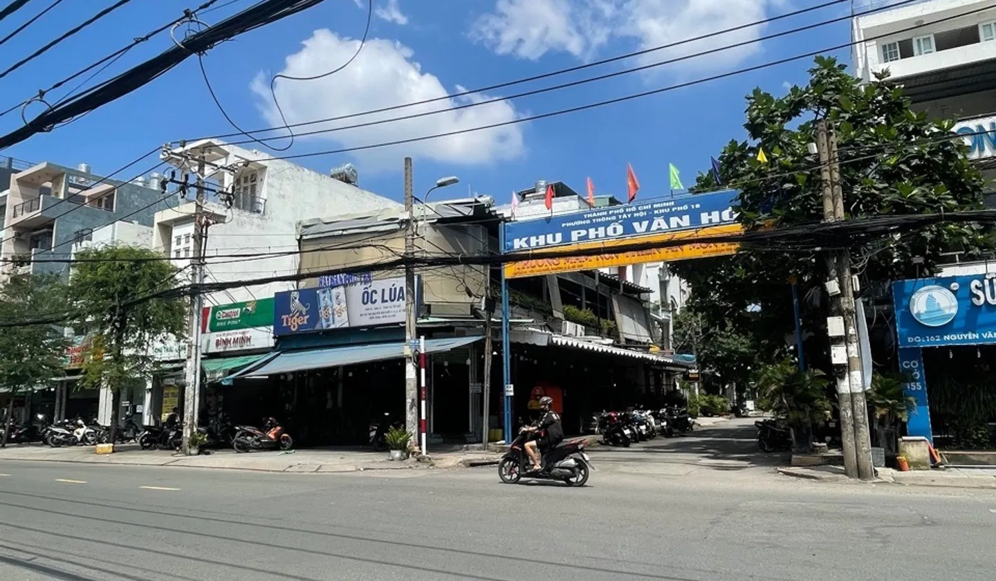 💎 GÓC 2 MẶT TIỀN NGUYỄN VĂN KHỐI – ĐỐI DIỆN CÔNG VIÊN LÀNG HOA
💰 Giá 30 tỷ – thương lượng... Bán nhà mặt phố tại Thông Tây Hội, Hồ Chí Minh 01