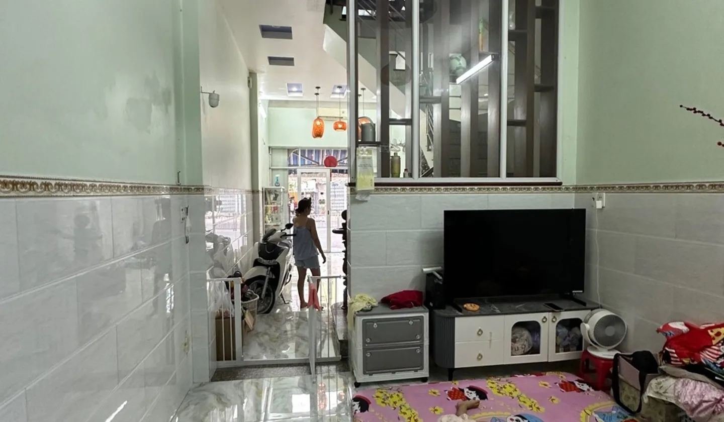 Nhà mặt phố cho thuê 25 triệu/tháng, khu vực quận 6... Bán nhà mặt phố tại Bình Tiên, Hồ Chí Minh 01