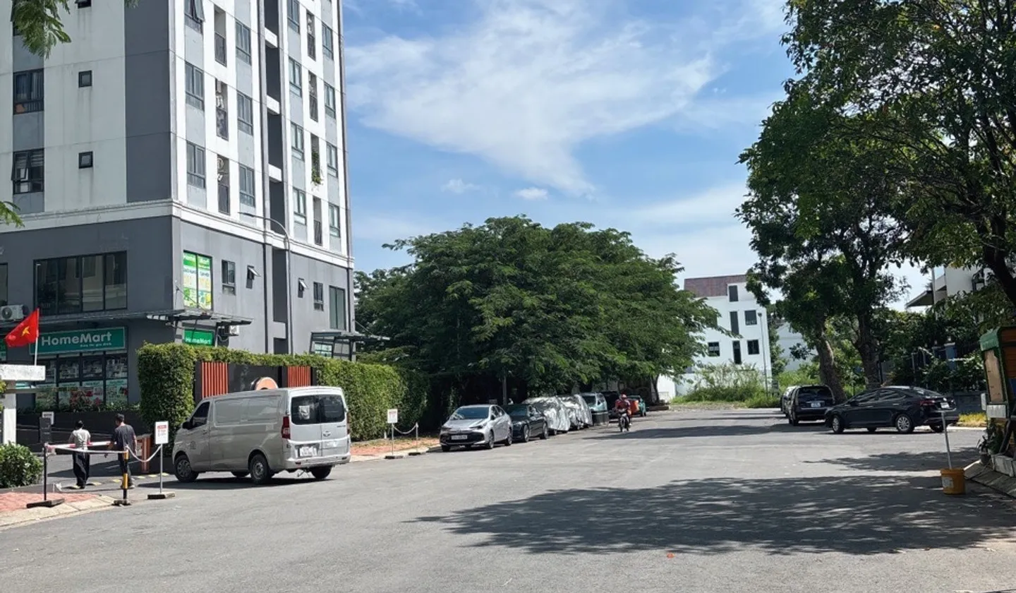 Bán căn hộ 2 phòng ngủ 55m² tại Sài Gòn Intela giá 2,15 tỷ... Bán căn hộ chung cư tại Bình Hưng, Hồ Chí Minh 01