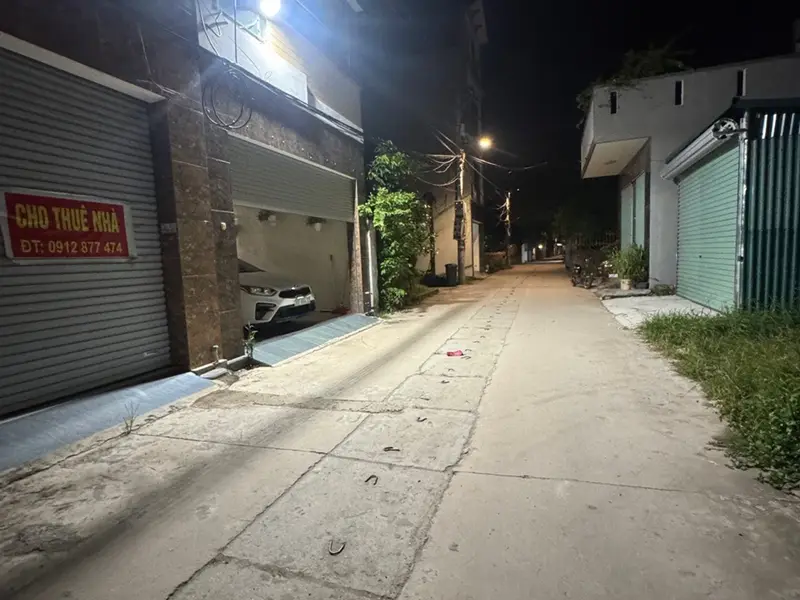 Bán đất mặt tiền 6,5m tại Mê Linh, Hà Nội - Vị trí đẹp, sổ đỏ chính chủ... Bán đất tại Quang Minh, Hà Nội 01