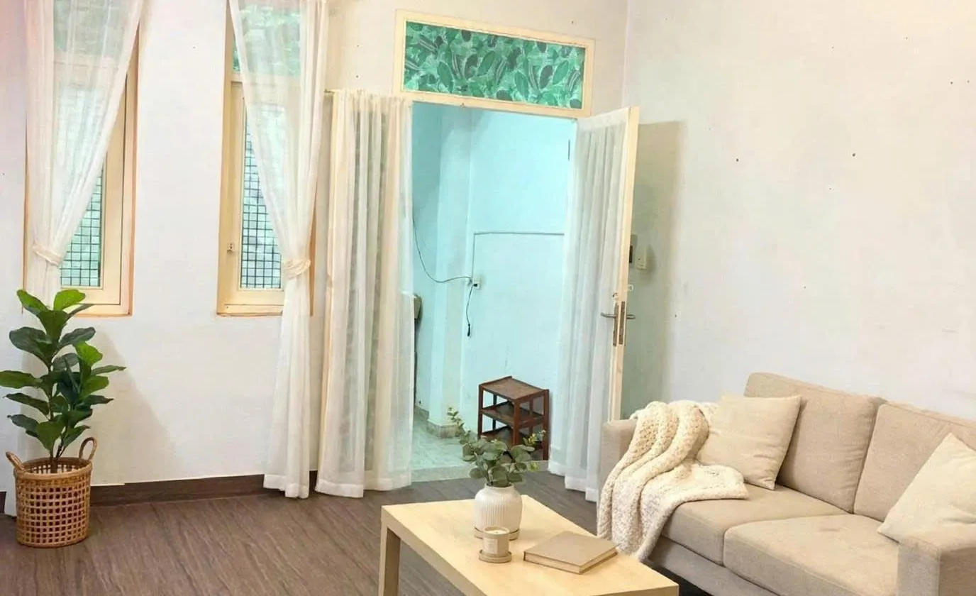 Nhà 3 tầng - 95m2 - Nhỉnh 10T - Hẻm ô tô - Ngang 4m - Sổ vuông đẹp... Bán nhà riêng tại Xóm Chiếu, Hồ Chí Minh 01