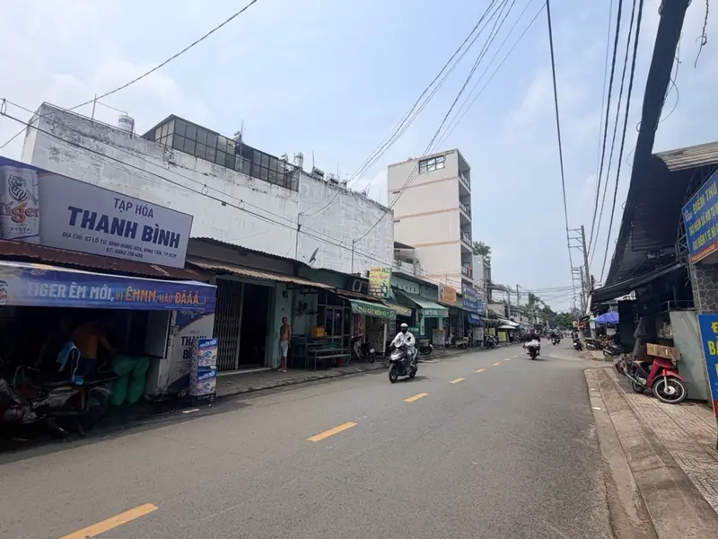 Lô Tư / Bình Tân, bán nhà mặt tiền 3 tầng ngang 5m, đường rộng 12m, có lề... Bán nhà mặt phố tại Bình Hưng Hòa, Hồ Chí Minh 01