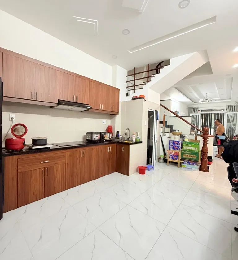 Nhà 4 tầng hẻm xe hơi, 50m2, giá 11.95 tỷ tại Thành Mỹ , quận trung tâm... Bán nhà riêng tại Tân Hòa, Hồ Chí Minh 01