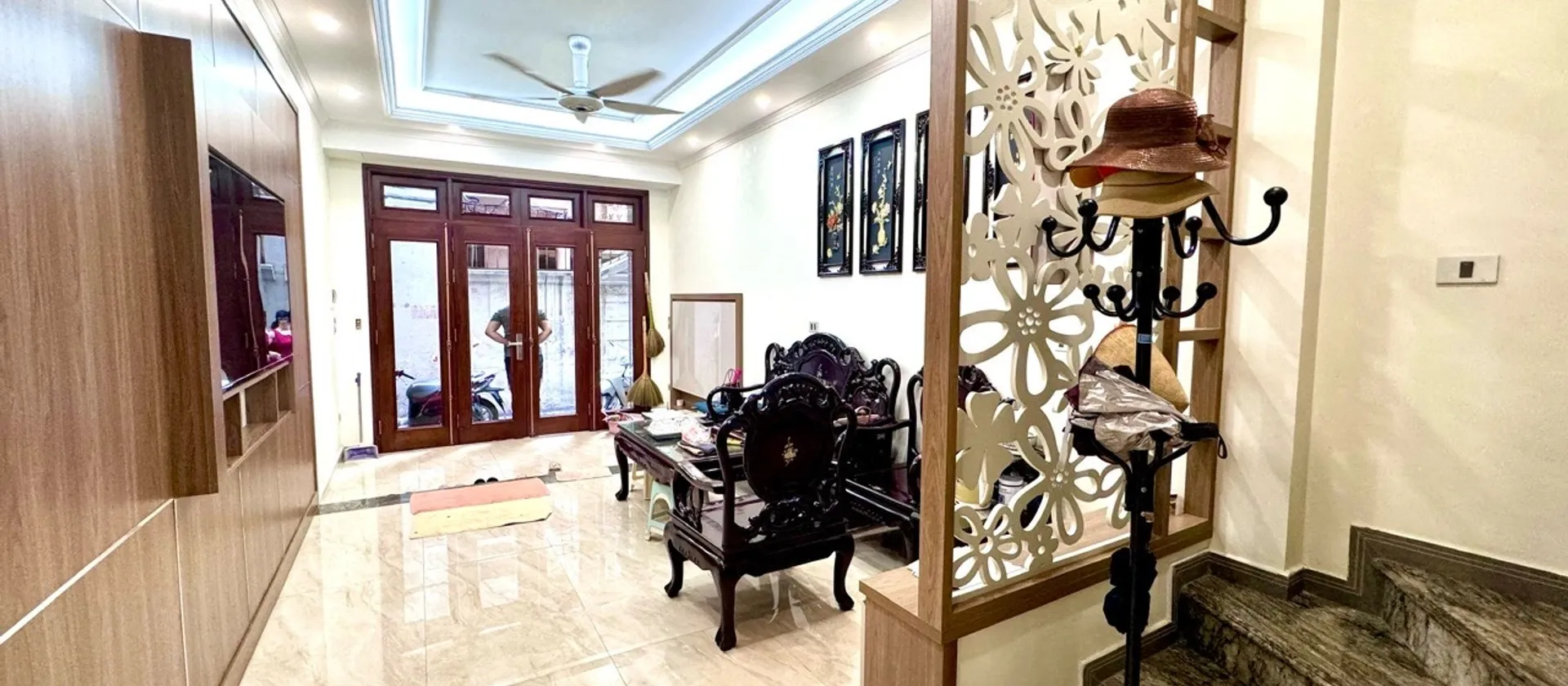 Bán nhà riêng 6 tầng tại phường Lạc Long Quân, có thang máy và nội thất đầy đủ... Bán nhà riêng tại Nghĩa Đô, Hà Nội 01