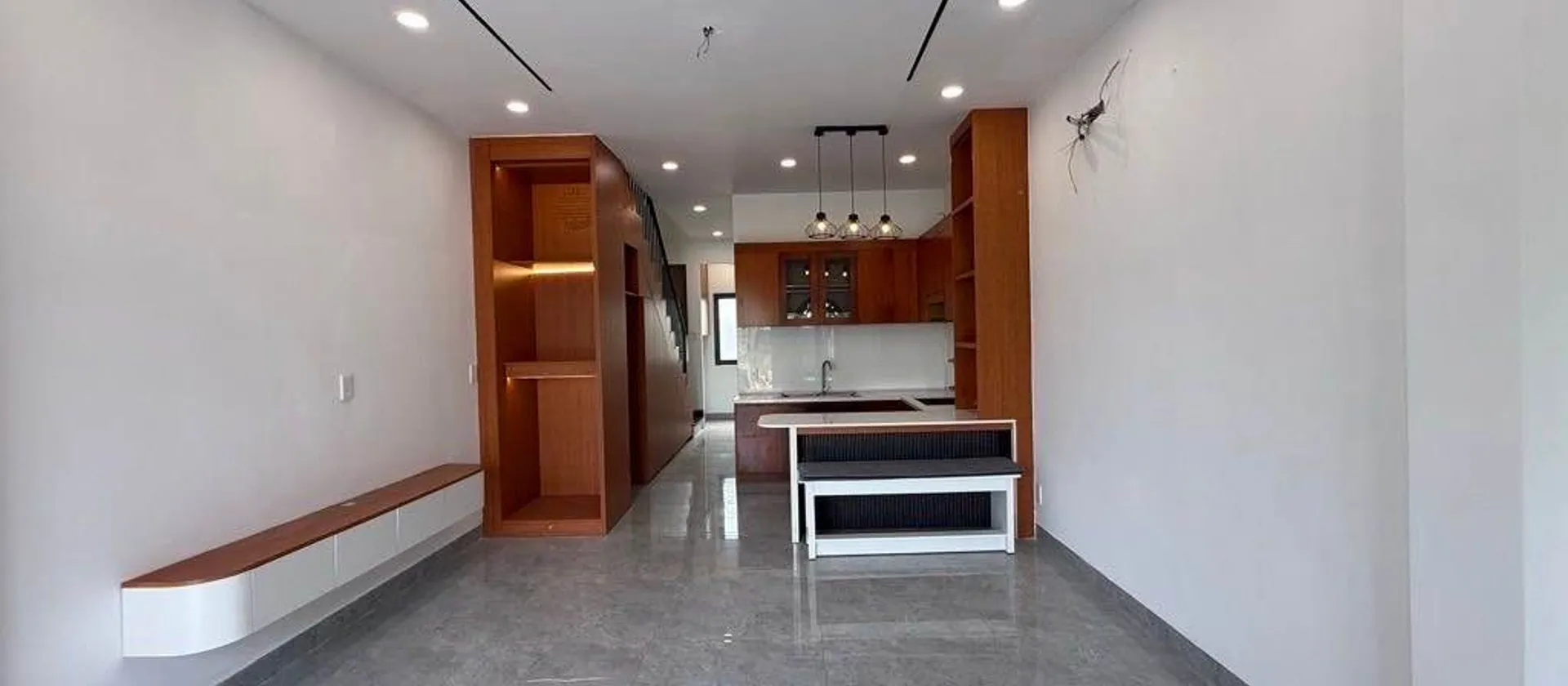 Bán nhà 2 tầng 3 phòng ngủ diện tích 50m2 tại Trường Lưu... Bán nhà riêng tại Long Trường, Hồ Chí Minh 01