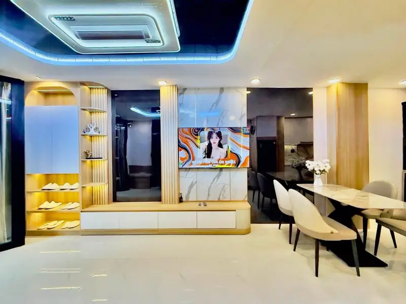 🏡dtsd 115m² x 4 Tầng
👍Vào ở ngay
Nhỉnh 6 Tỷ🌹
📍Lê Văn Duyệt, Phường Gia Định, Bình Thạnh
Liên h... Bán nhà riêng tại Gia Định, Hồ Chí Minh 01