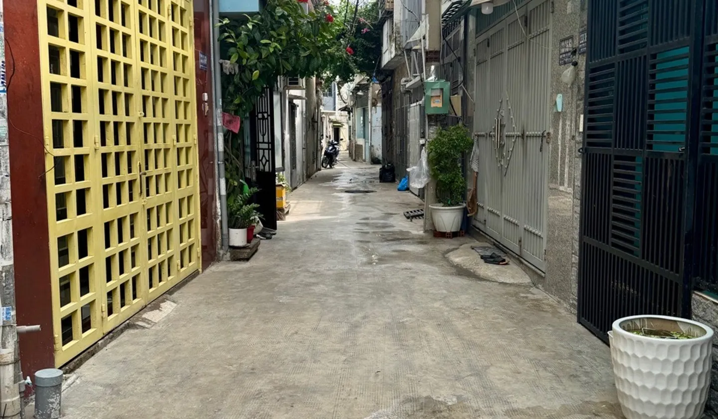 Cơ hội hiếm có sở hữu nhà 2 tầng rộng rãi tại Gò Vấp với giá siêu tốt... Bán nhà riêng tại Gò Vấp, Hồ Chí Minh 01