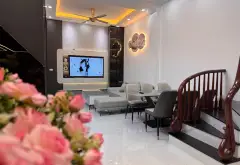 Nhà 5 tầng tại Giáp Bát, mặt tiền rộng, ngõ rộng thoáng, gần phố Kim Đồng... Bán nhà riêng tại Tương Mai, Hà Nội 04