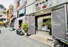 NHÀ SIÊU ĐẸP NGAY PHỔ QUANG - HẺM XE HƠI TRÁNH - KINH DOANH BUÔN BÁN SẦM UẤT - HOÀN CÔNG ĐỦ -... Bán nhà riêng tại Tân Sơn Hòa, Hồ Chí Minh 01