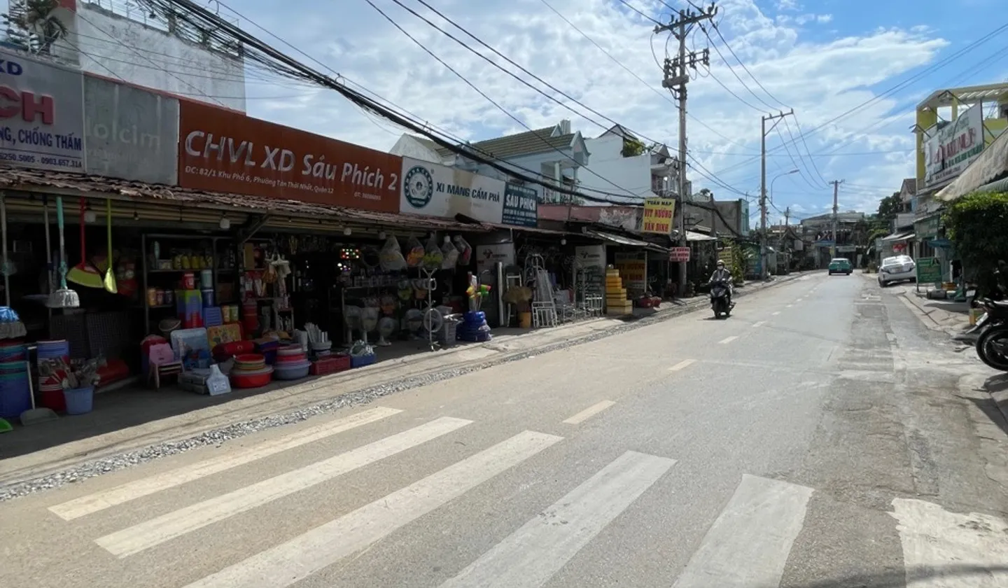 Nhà mặt tiền rộng ở Tân Thới Nhất - cơ hội cực hiếm... Bán nhà mặt phố tại Đông Hưng Thuận, Hồ Chí Minh 01