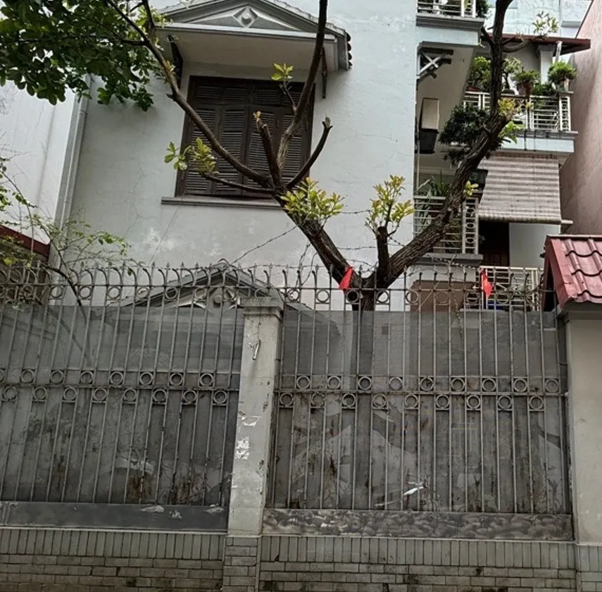 LẠC LONG QUÂN Ô TÔ VÀO NHÀ SIÊU PHẨM MẶT TIỀN RỘNG 8.2M... Bán nhà riêng tại Tây Hồ, Hà Nội 01