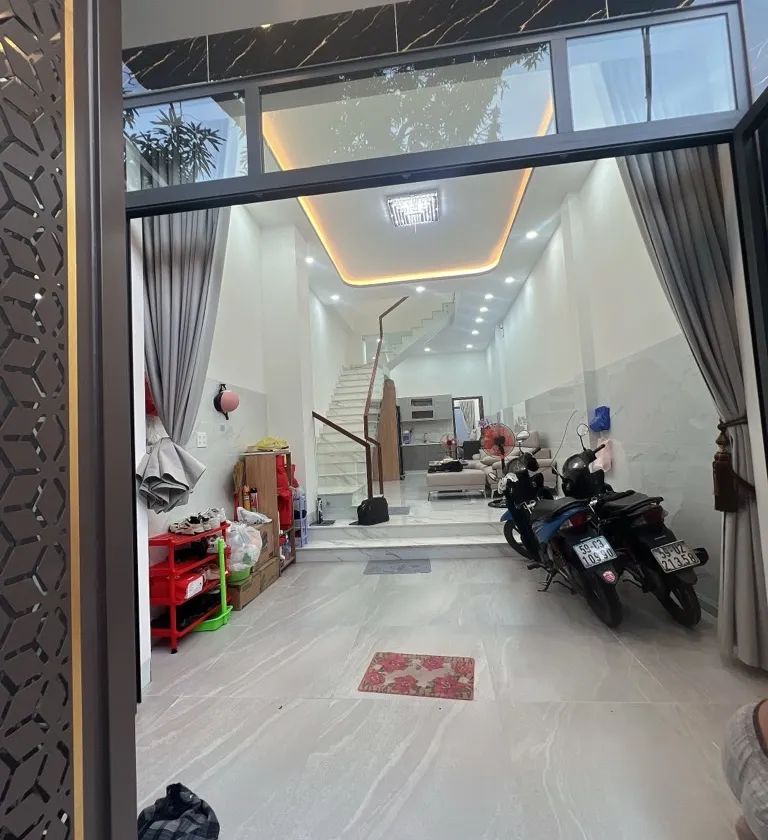 Cơ hội hiếm có sở hữu nhà riêng 3 tầng tại Nhà Bè với giá tốt ngay hôm nay... Bán nhà riêng tại Nhà Bè, Hồ Chí Minh 01