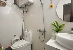 Bán nhà riêng 5 tầng tại Đại Từ, diện tích 28m2, giá 7 tỷ đồng... Bán nhà riêng tại Định Công, Hà Nội 04