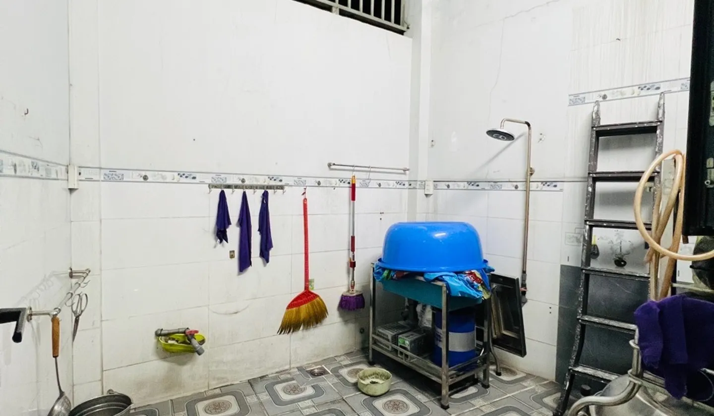 🔥 8 TỶ TL – SIÊU PHẨM MT TÂN THỚI NHÌ 9 – 4 TẦNG BTCT 🔥... Bán nhà mặt phố tại Xuân Thới Sơn, Hồ Chí Minh 01