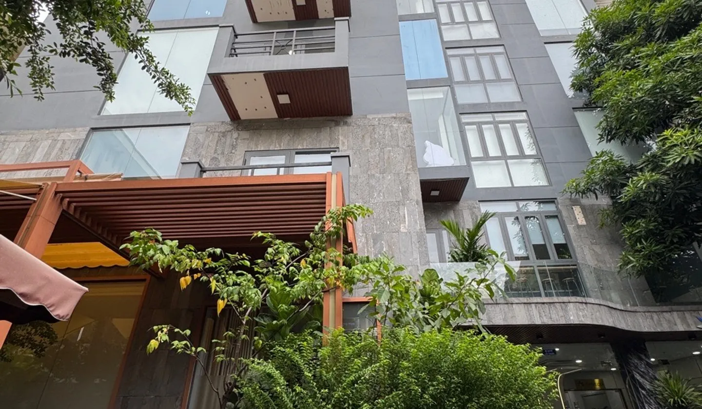 Toà nhà văn phòng đỉnh giữa lòng Quận 1, quỹ đất lớn giữ tiền an toàn... Bán nhà mặt phố tại Tân Định, Hồ Chí Minh 01