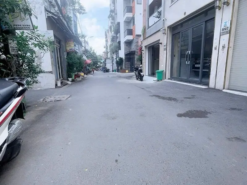 HXH Phạm Văn Chiêu, Phường An Hội Tây, Gò Vấp. 4x15m. Nở hậu. 2 tầng. Chỉ 6,x tỷ.
50m ra mặt tiền... Bán nhà riêng tại An Hội Tây, Hồ Chí Minh 01