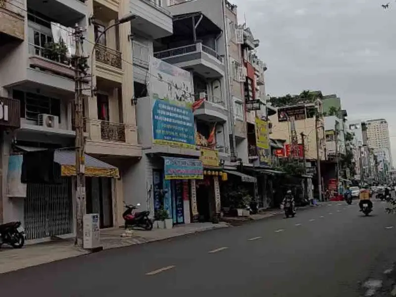 NGUYỄN TIỂU LA - NGUYỄN TRI PHƯƠNG 
HẺM THANG 1 TRỤC... Bán nhà riêng tại Diên Hồng, Hồ Chí Minh 01