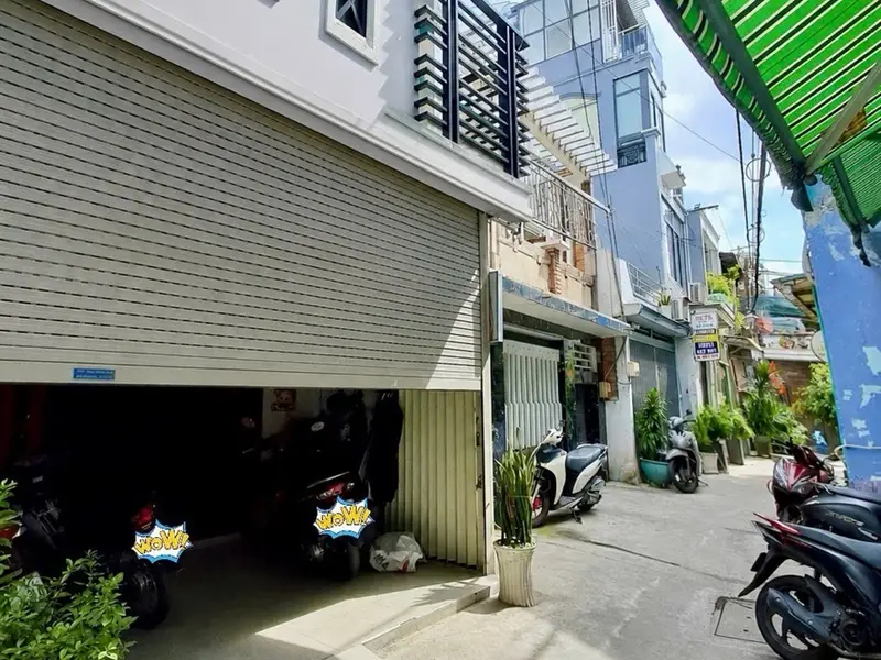 Nhà nở hậu đẹp Quận 6, giá hợp lý, ngay Bà Hom... Bán nhà riêng tại Phú Lâm, Hồ Chí Minh 01