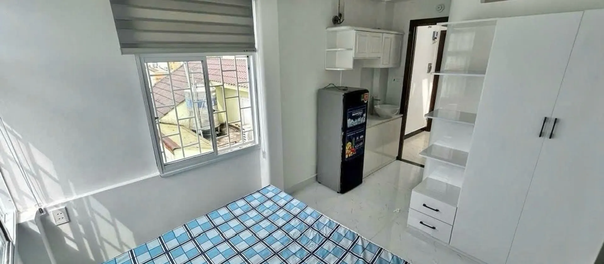 Nhà cho thuê sầm uất Quận 1, 8 căn đầy đủ nội thất... Bán nhà riêng tại Tân Định, Hồ Chí Minh 01
