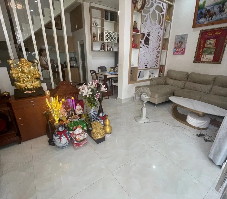 Nhà riêng 2 tầng rộng rãi, lô góc thoáng tại phường Thanh Khê, Đà Nẵng... Bán nhà riêng tại Thanh Khê, Đà Nẵng 01