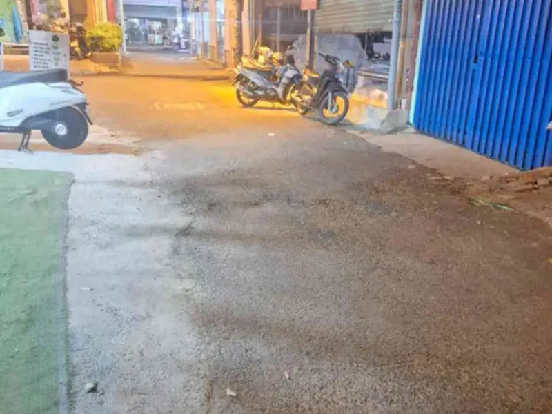 Bán nhà riêng tại phường Nguyễn Văn Quá, diện tích 297 m², vị trí gần Metro Tham Lương... Bán nhà riêng tại Đông Hưng Thuận, Hồ Chí Minh 01