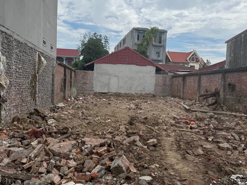 Bán đất 40m² vị trí thuận lợi tại Hàng Tổng, mặt tiền 4m ô tô vào tận nơi... Bán đất tại Hải An, Hải Phòng 01