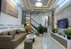 CHỦ GẤP GẤP – GIÁ CHỈ 2,7 TỶ .
NHÀ 2 TẦNG 2PN 39M2.GẦN DƯƠNG CÁT LỢI, CẦU PHÚ XUÂN _ FUN NỘI THẤT... Bán nhà riêng tại Nhà Bè, Hồ Chí Minh 03