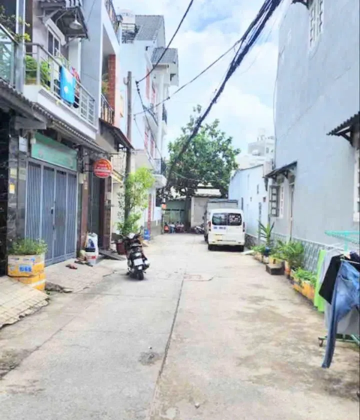 💲GIÁ MỚI CHỈ : 3 TỶ 900 TRIỆU

🏠NHÀ MỚI ĐẸP 4Mx 14M _HẺM OTO TRÁNH- SẪN DÒNG TIỀN... Bán nhà riêng tại Tân Thới Hiệp, Hồ Chí Minh 01