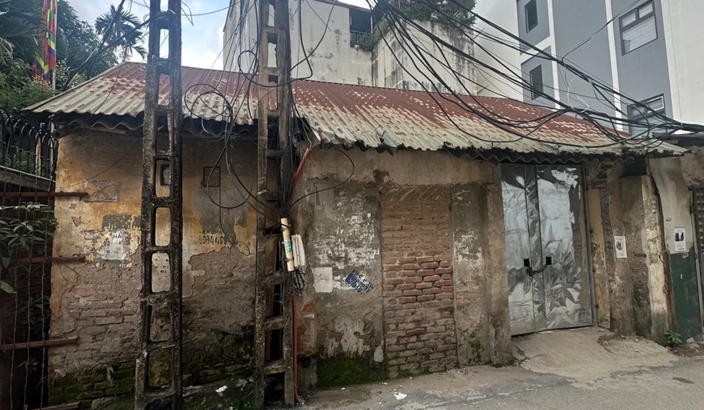 Nhà lô góc mặt tiền rộng Láng - Cơ hội hiếm để kinh doanh đỉnh giá tốt... Bán nhà riêng tại Láng, Hà Nội 01