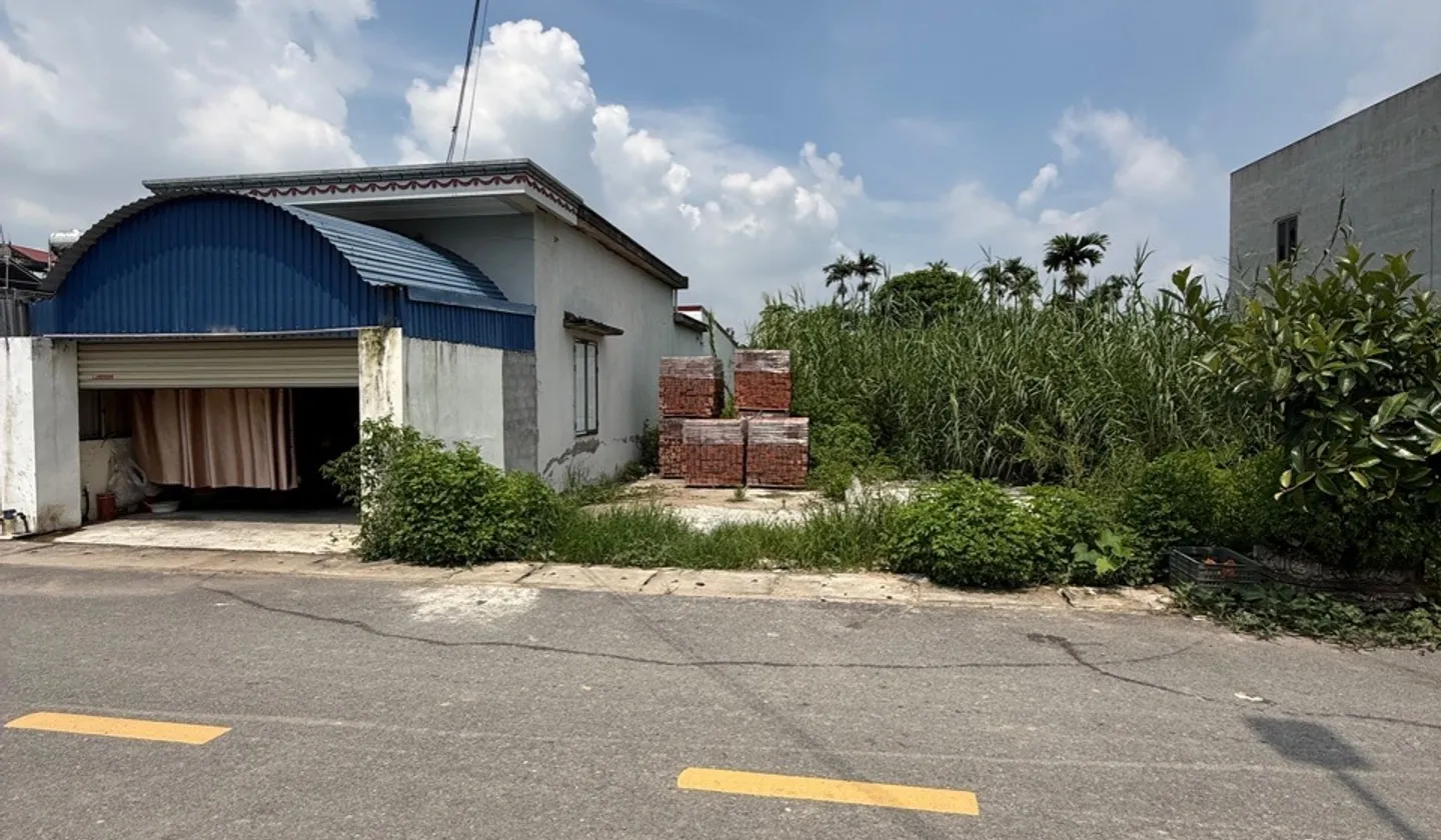 Mảnh đất vuông vắn sổ đỏ đầy đủ tại xã Quyết Thắng phù hợp kinh doanh và làm nhà ở... Bán đất tại Quyết Thắng, Hải Phòng 01