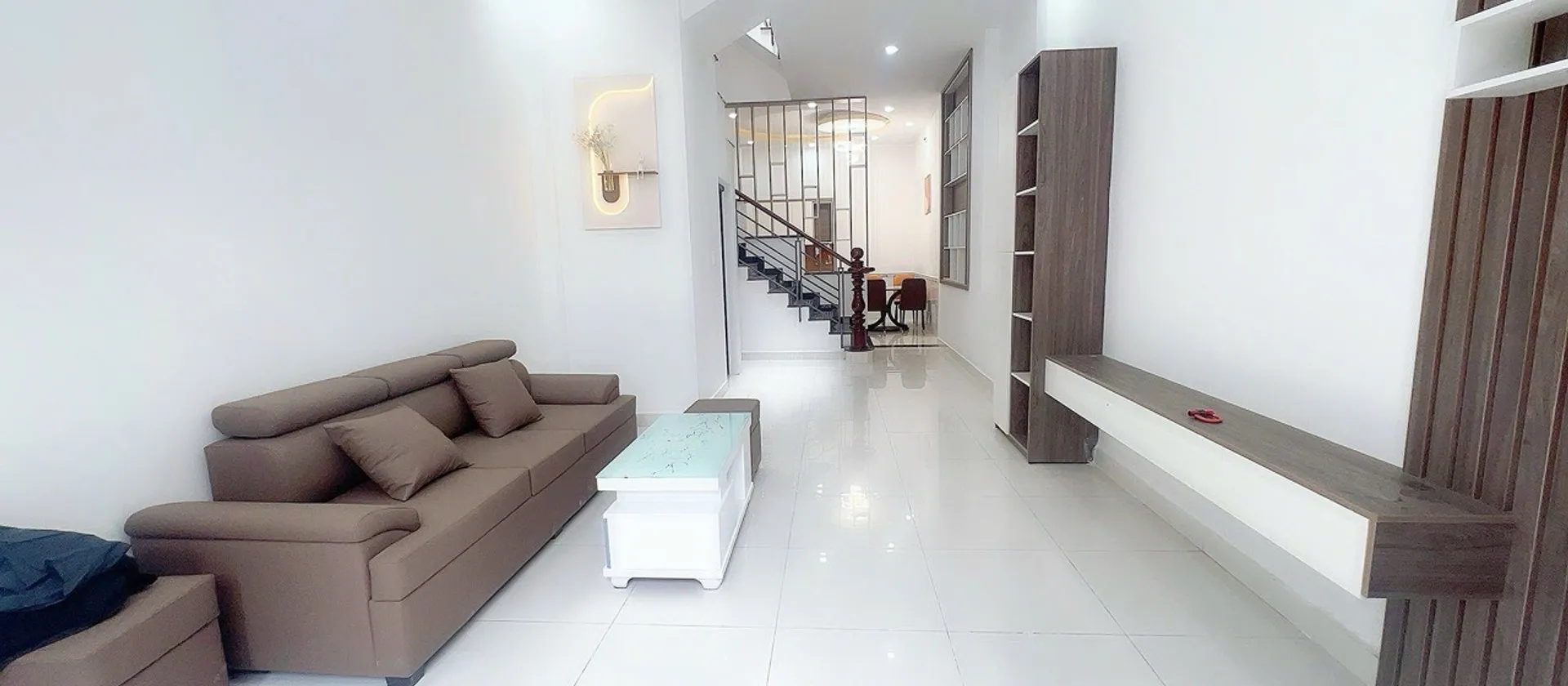 Nhà 1 trệt 2 lầu diện tích 53,4m² hướng Đông Nam tại khu vực Võ Văn Hát giá 5,5 tỷ... Bán nhà riêng tại Long Trường, Hồ Chí Minh 01
