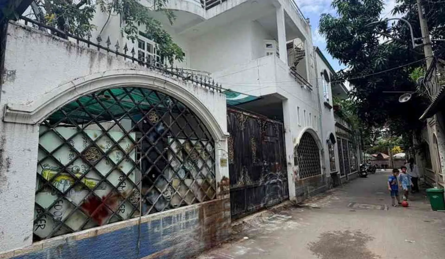Biệt thự đắt giá khu vực Dương Quảng Hàm, Gò Vấp – Ngang rộng 12.6m, phong cách sang trọng... Bán nhà riêng tại An Nhơn, Hồ Chí Minh 01