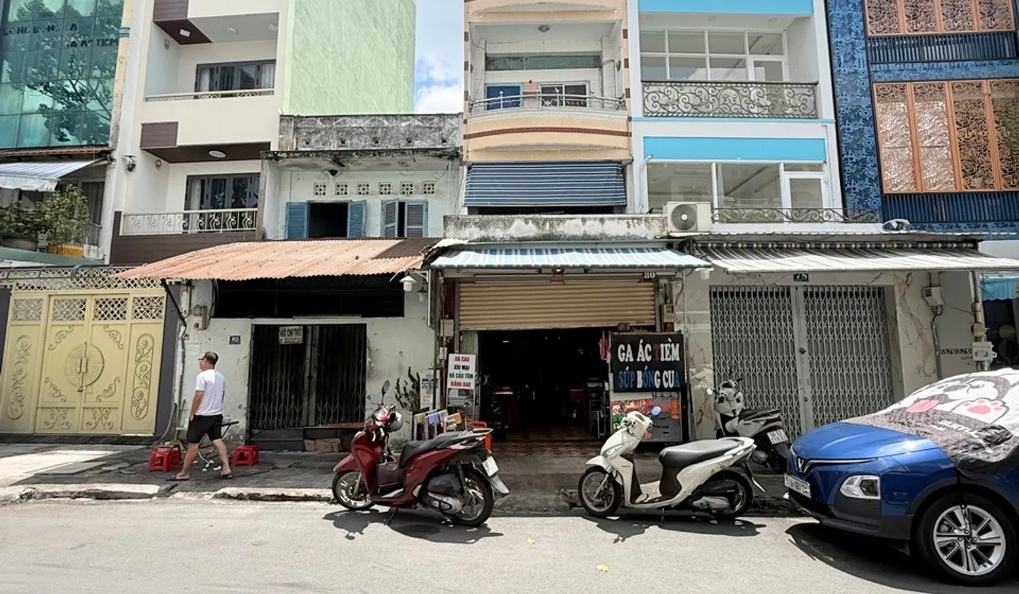 MẶT TIỀN KINH DOANH PHAN XÍCH LONG Q11... Bán nhà mặt phố tại Minh Phụng, Hồ Chí Minh 01