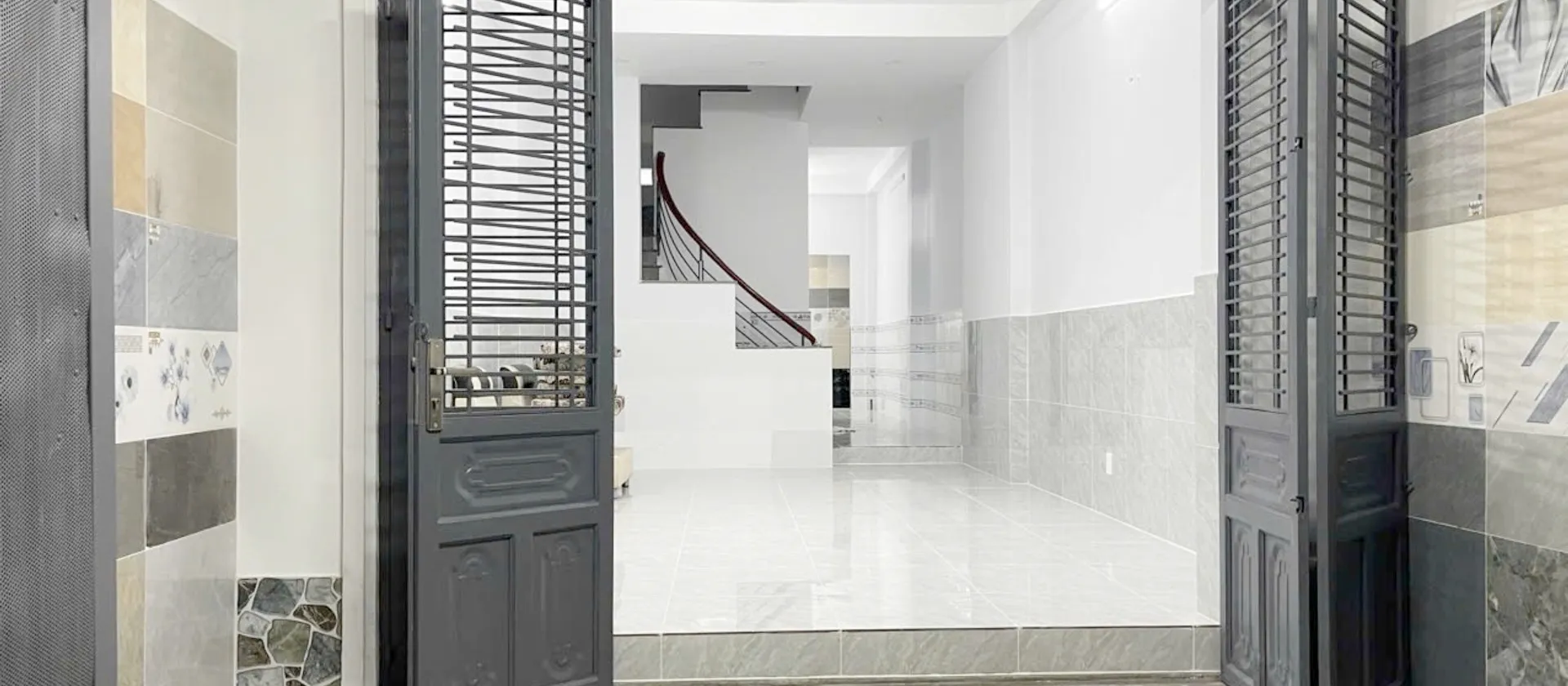 Nhà 2 tầng, 3PN. 4x17m. Chỉ 5,x tỷ. HXH Bùi Quang Là, Phường An Hội Tây ( P12, Gò Vấp).... Bán nhà riêng tại An Hội Tây, Hồ Chí Minh 01