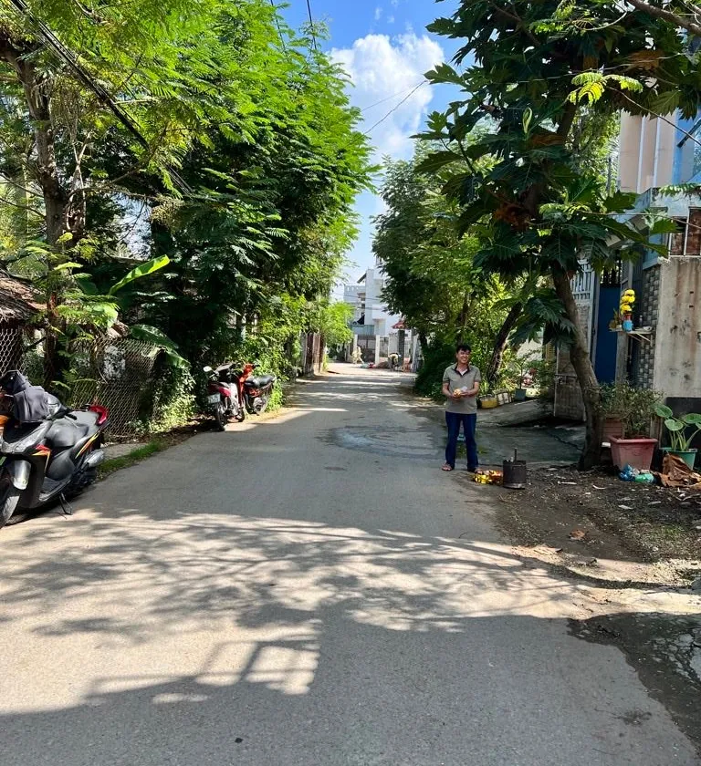 Nhà 2 tầng tiện nghi, hẻm rộng, an ninh vừa ở vừa kinh doanh tại Thủ Đức... Bán nhà mặt phố tại Long Trường, Hồ Chí Minh 01