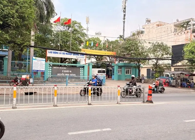 Bán nhà mặt phố diện tích 161m2 mặt tiền 4,7m quận Tân Bình... Bán nhà mặt phố tại Tân Bình, Hồ Chí Minh 01