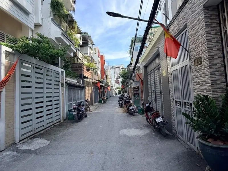 Quận 7 - nhà mới đẹp - SHR - hoàn công đủ - 💰 3,4 tỷ TL... Bán nhà riêng tại Tân Thuận, Hồ Chí Minh 01
