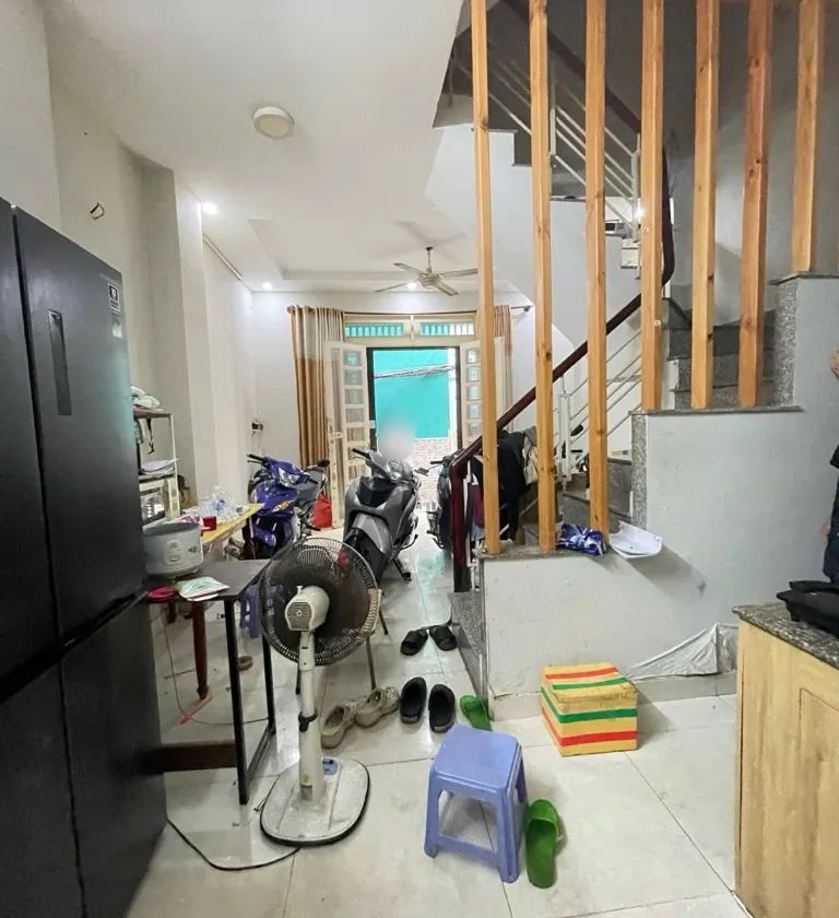 Nhà riêng 4 tầng thiết kế tinh tế tại Quận 10... Bán nhà riêng tại Diên Hồng, Hồ Chí Minh 01