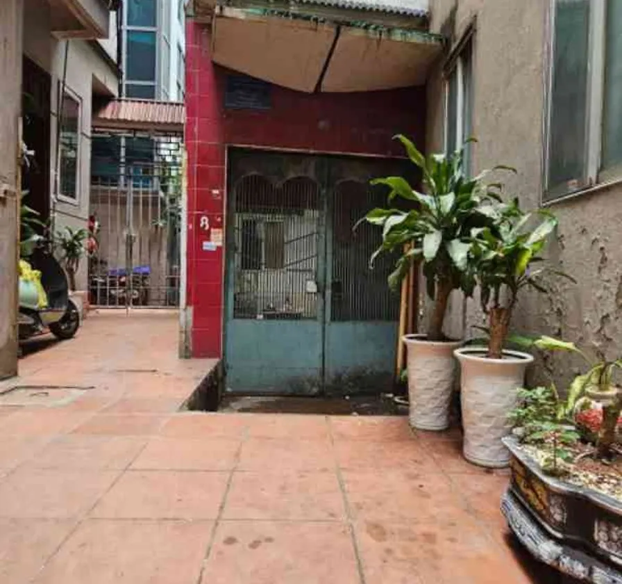 Bán nhà riêng tại Nguyễn Trãi, Thanh Xuân, Hà Nội, diện tích 124.2 m2, vị trí tiềm năng.... Bán nhà riêng tại Thanh Xuân, Hà Nội 01