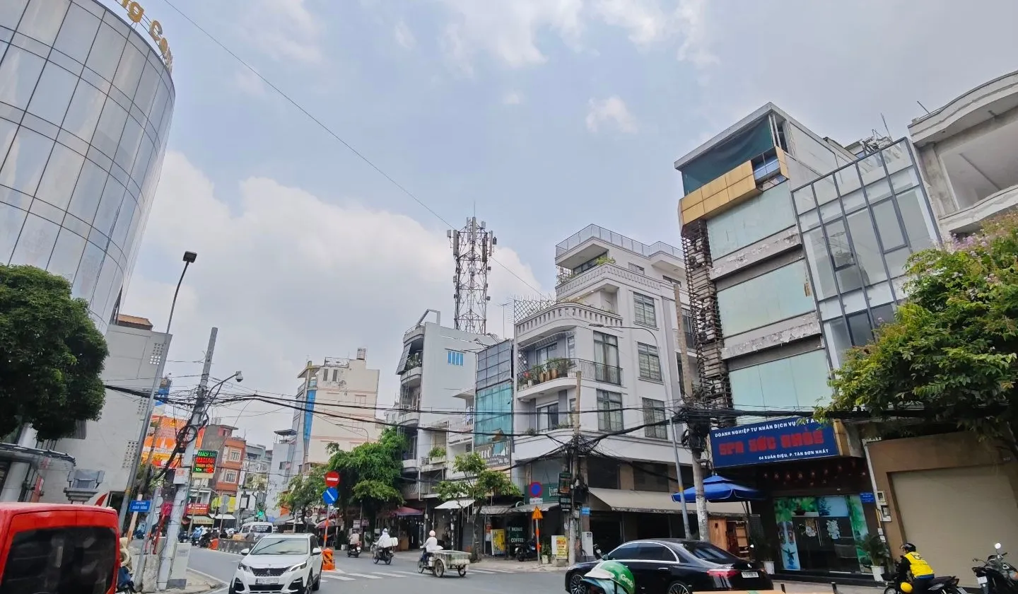 Bán nhà mặt phố 4 tầng diện tích 80m2 tại Tân Bình, giá 30 tỷ... Bán nhà mặt phố tại Tân Sơn Nhất, Hồ Chí Minh 01