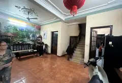 Bán nhà riêng 3 tầng gần Hồ Tây, diện tích 239m2, hướng Nam... Bán nhà riêng tại Tây Hồ, Hà Nội 03