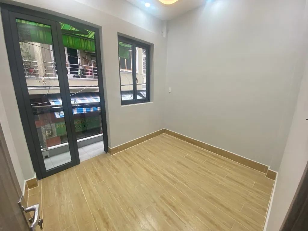 Bán nhà riêng 2 tầng 24.7m2 tại phường Tân Hòa, Hồ Chí Minh, giá 5.8 tỷ... Bán nhà riêng tại Tân Hòa, Hồ Chí Minh 01