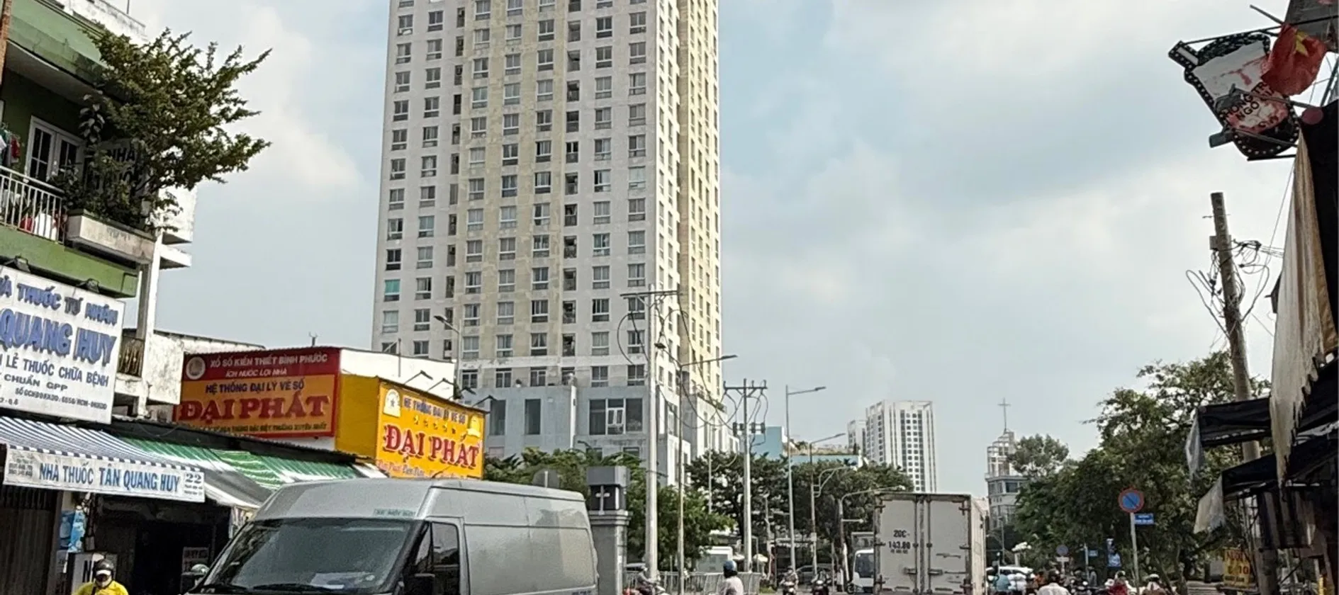 Nhà phố Bình Tây, sổ cứng, giá tốt cho chủ thiện chí... Bán nhà mặt phố tại Bình Tây, Hồ Chí Minh 01