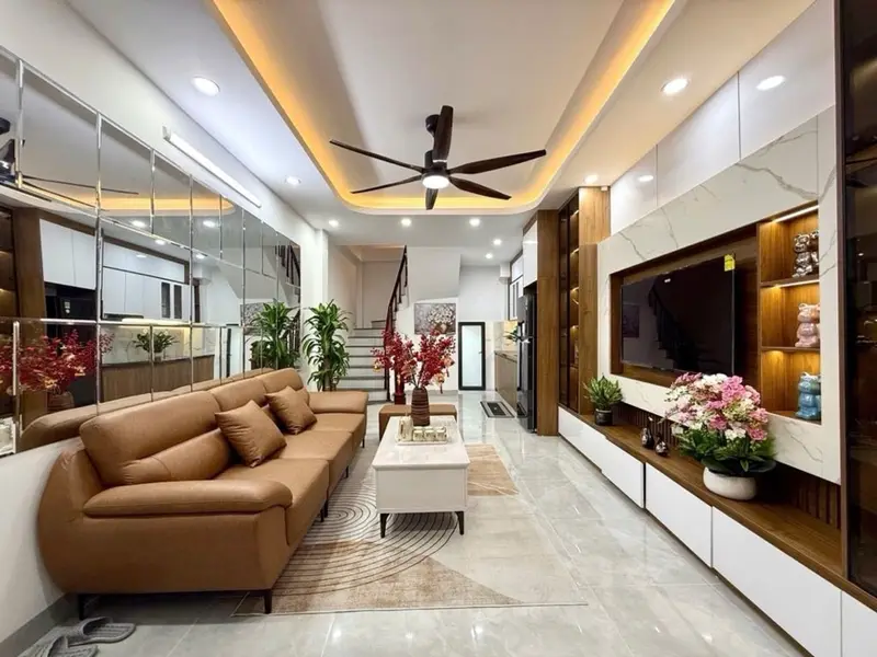 🎯 CHỈ 7.9 TỶ – BÁN NHÀ KIM GIANG 31M², 5 TẦNG, 4 NGỦ, FULL NỘI THẤT, GẦN CẦU LỦ.MT 4M.NGÕ BA GÁC N... Bán nhà riêng tại Định Công, Hà Nội 01