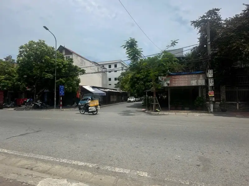 Cơ hội vàng sở hữu nhà mặt phố vị trí đắc địa, giá cực tốt hiếm có tại quận trung tâm... Bán nhà mặt phố tại Hải An, Hải Phòng 01