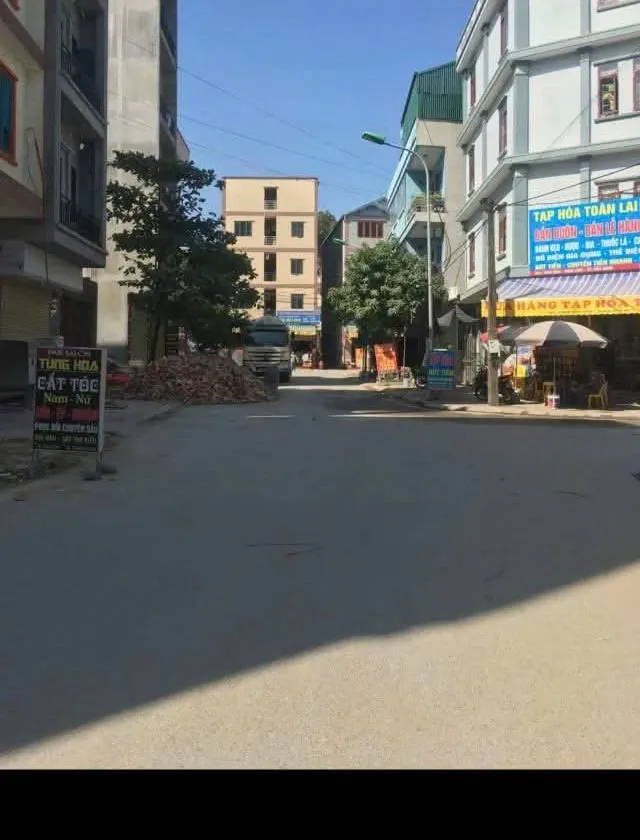 🔥 LÃM LÀNG – NHÀ CẤP 4 | KINH DOANH – DÒNG TIỀN – TÍCH SẢN 🔥

📐 67m² | MT 5.1m | Nhà cấp 4, thôn... Bán nhà mặt phố tại Nam Sơn, Bắc Ninh 01