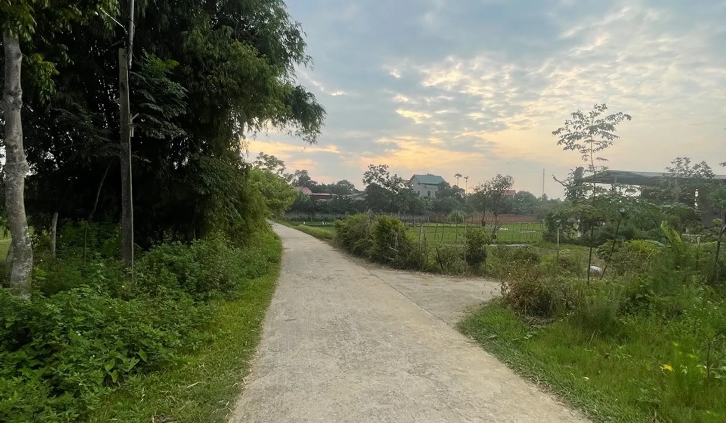 Bán đất lô góc tại Thôn với vị trí thuận tiện và sổ đỏ chính chủ... Bán đất tại Hiệp Hòa, Bắc Ninh 01