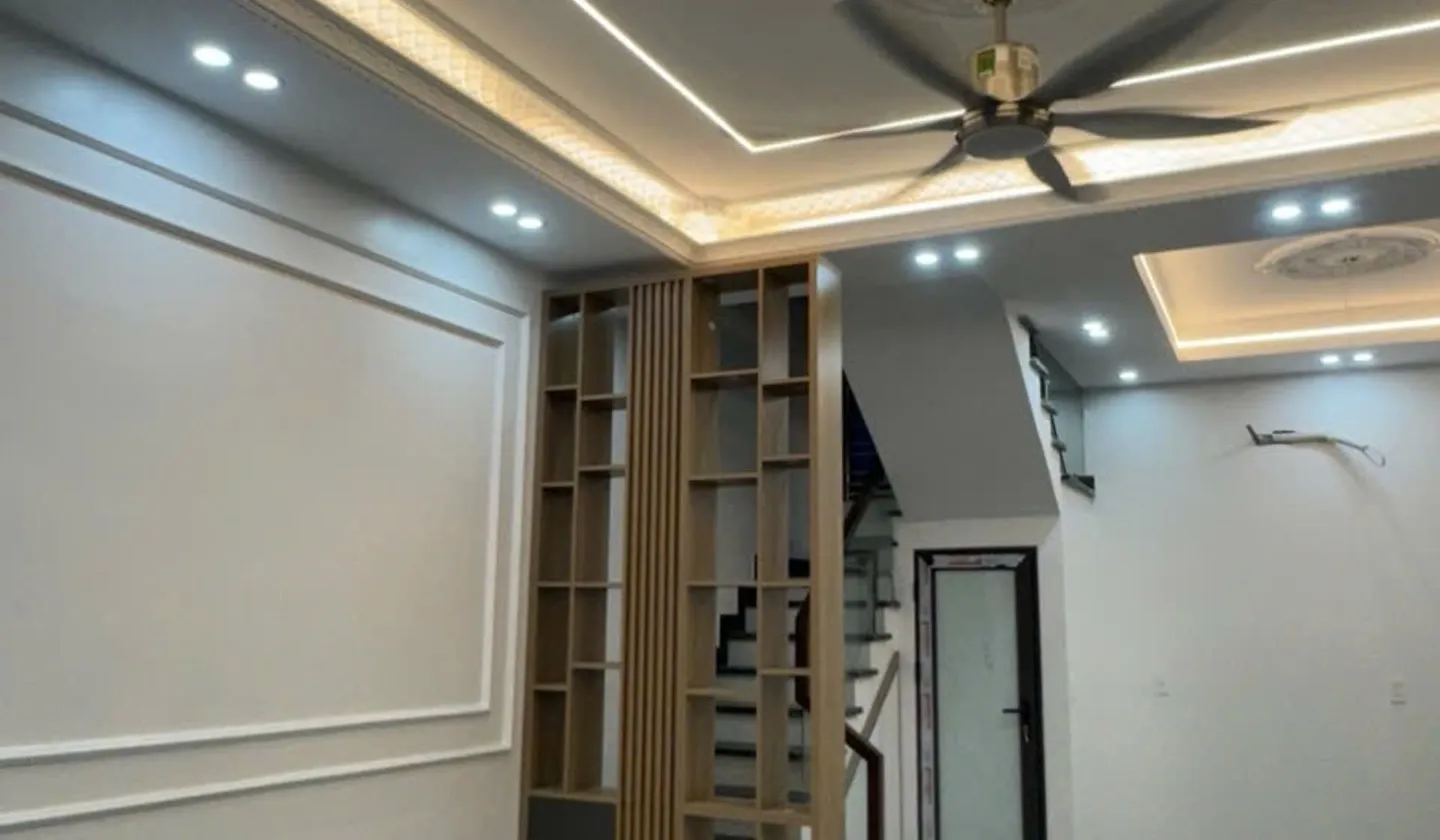 Nhà ba tầng hiện đại tại khu vực yên tĩnh với công năng đầy đủ... Bán nhà riêng tại An Dương, Hải Phòng 01