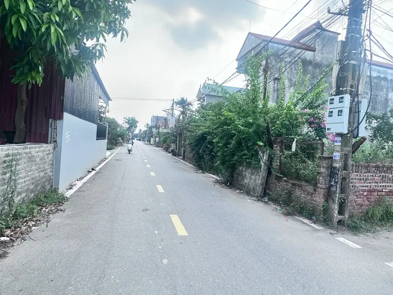 Bán Nhà Dòng tiền 102m2 mặt tiền 5m ngõ ô tô tránh thông , kinh doanh, sát sân vân động VPF... Bán đất tại Văn Giang, Hưng Yên 01