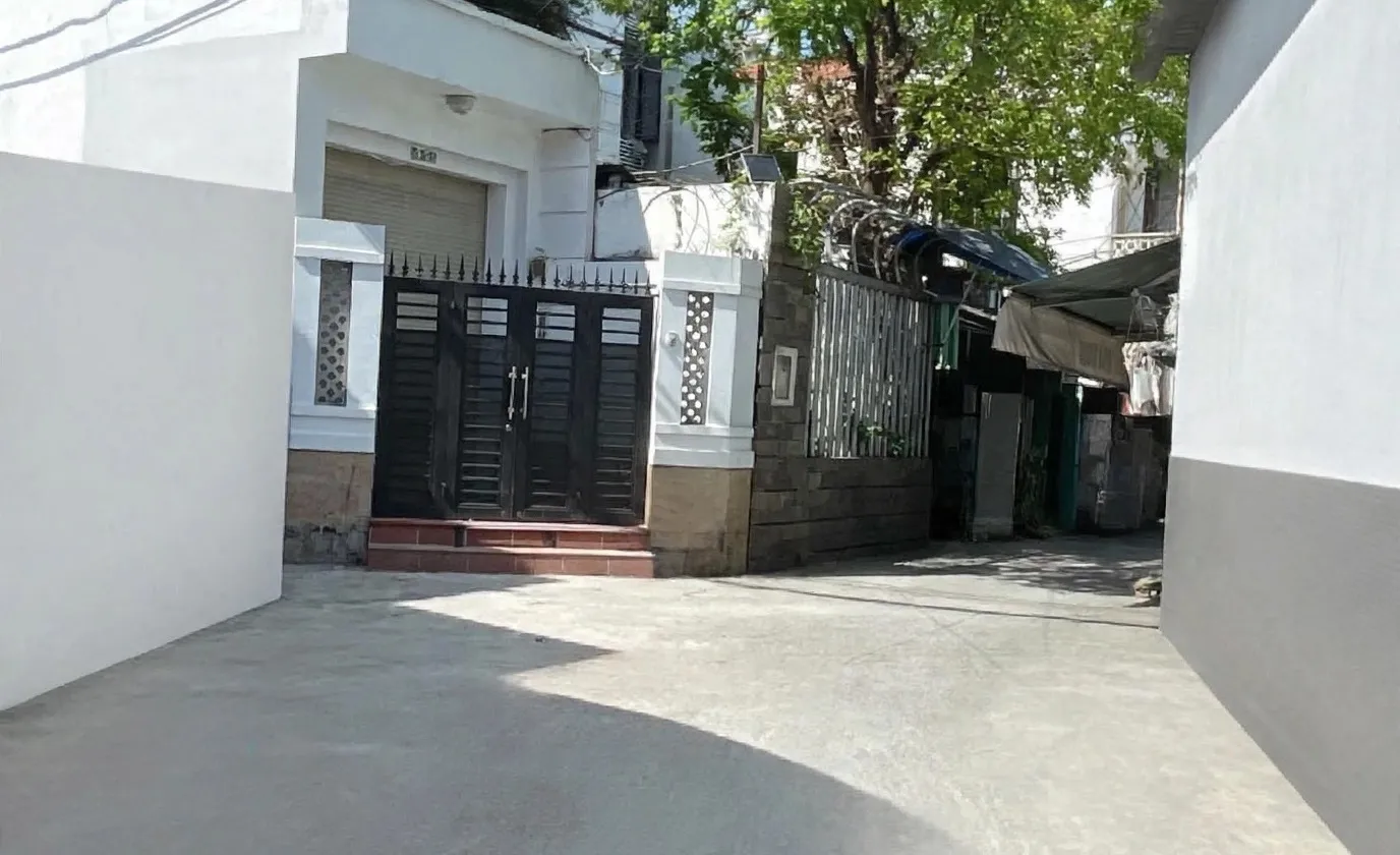 Gần Trường Nguyễn Trãi - 4 Tầng - 40m² - 4 tỷ nhỉnh - Nở hậu tài lộc... Bán nhà riêng tại Xóm Chiếu, Hồ Chí Minh 01